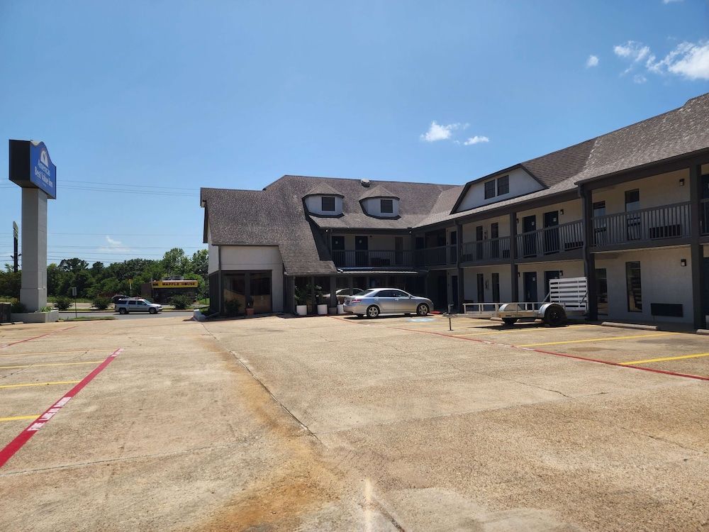 Americas Best Value Inn Longview 1