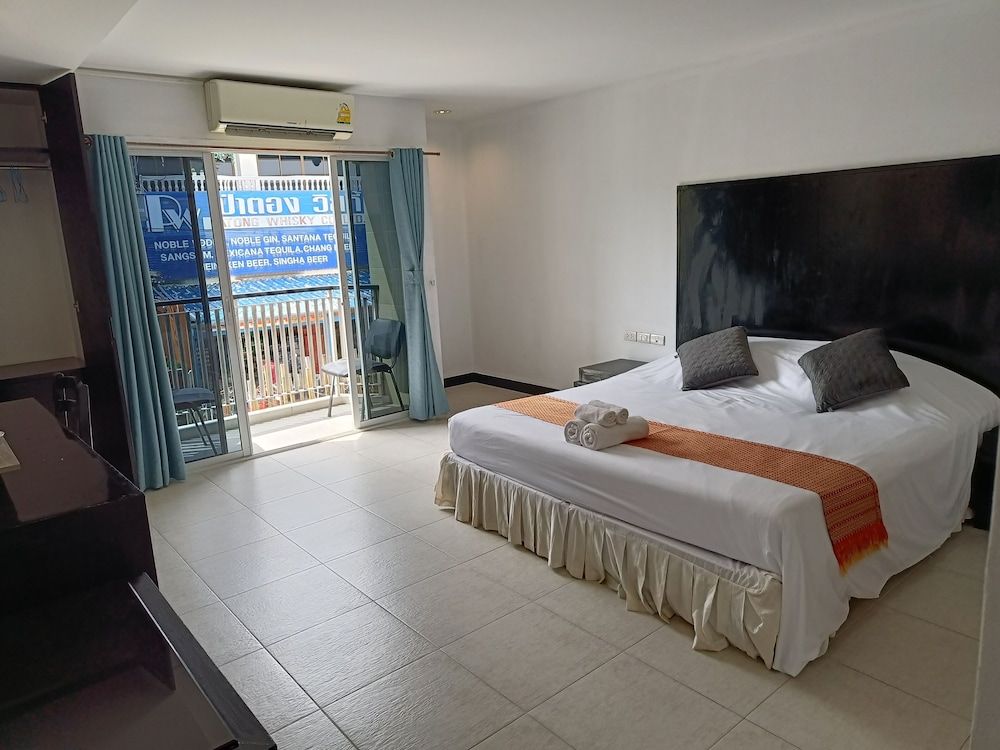 Noble House Patong 2