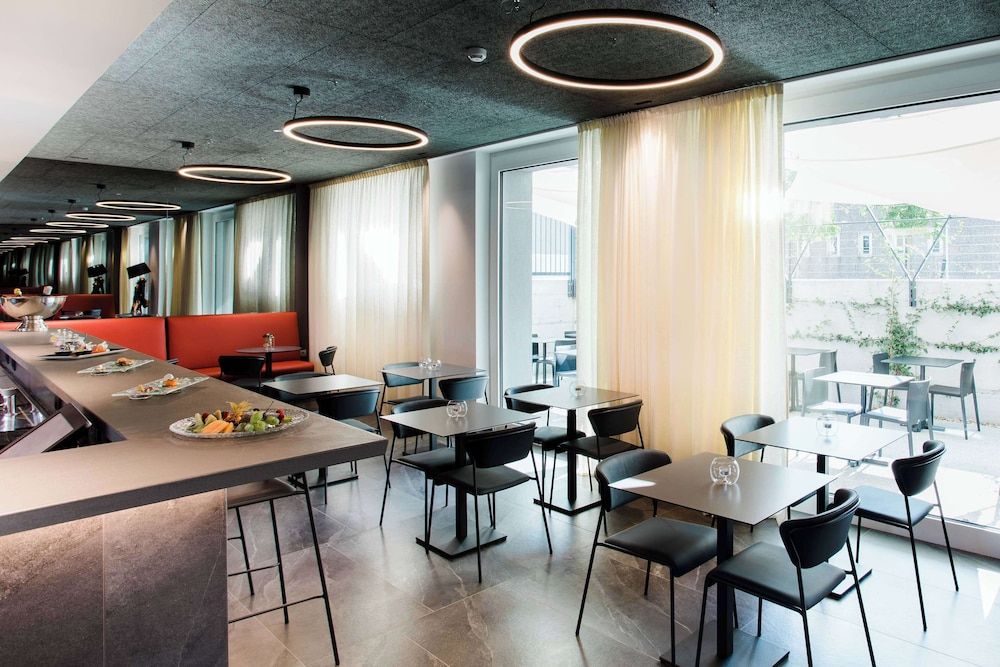 Amedia Hotel Milan, Trademark Collection by Wyndham 1