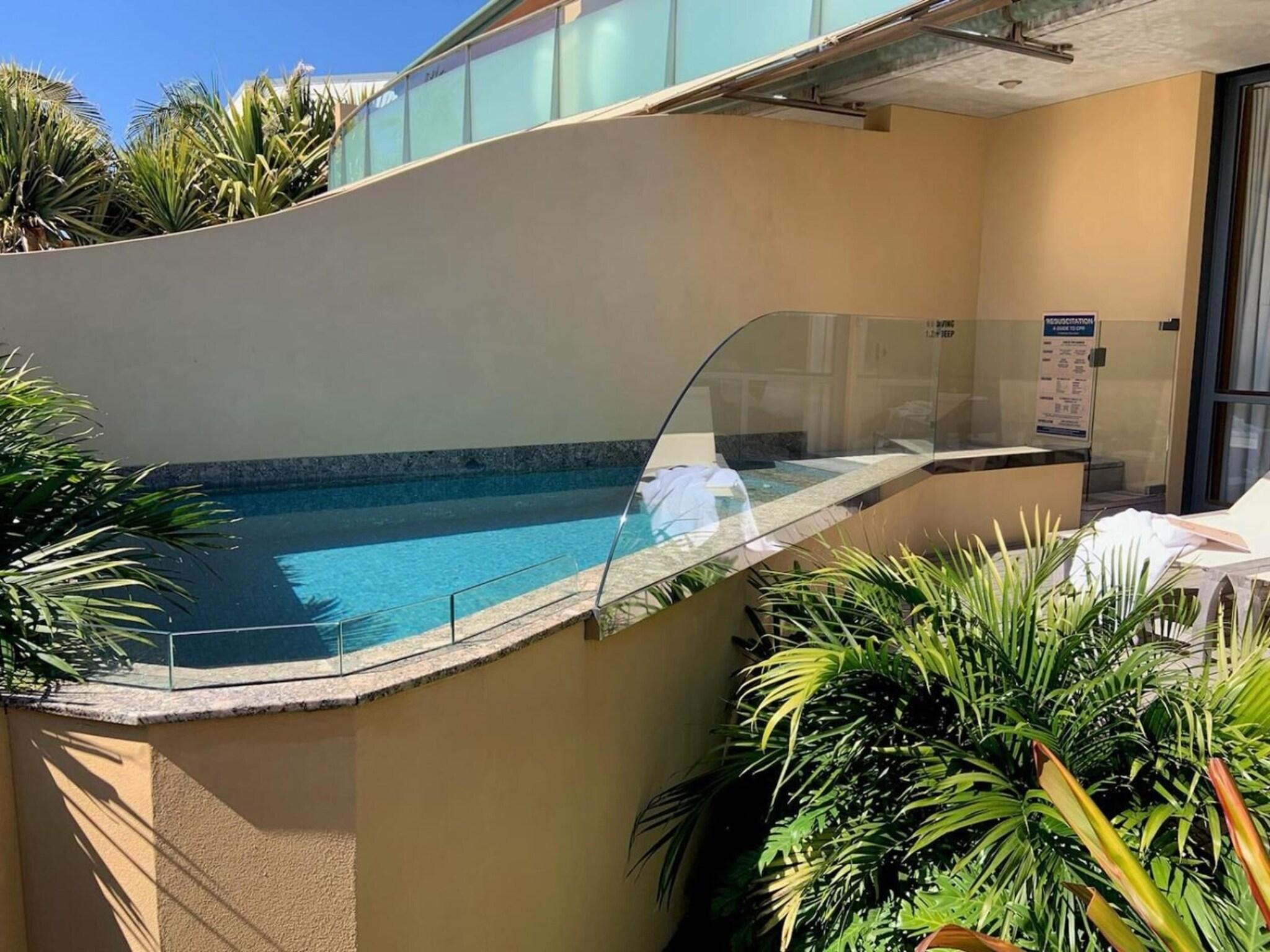 Beach Suites 1