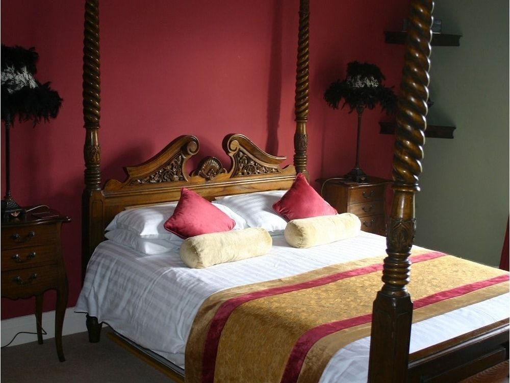 Tennant Arms Hotel 2