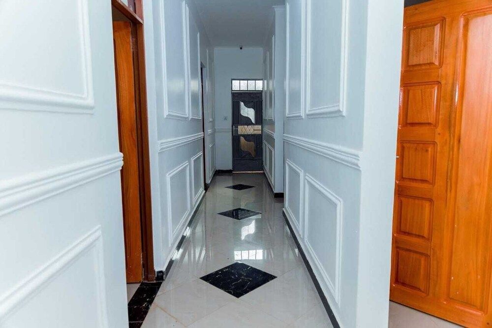 Paris - Moshi - Paki Hotels & Apartments - Moshi