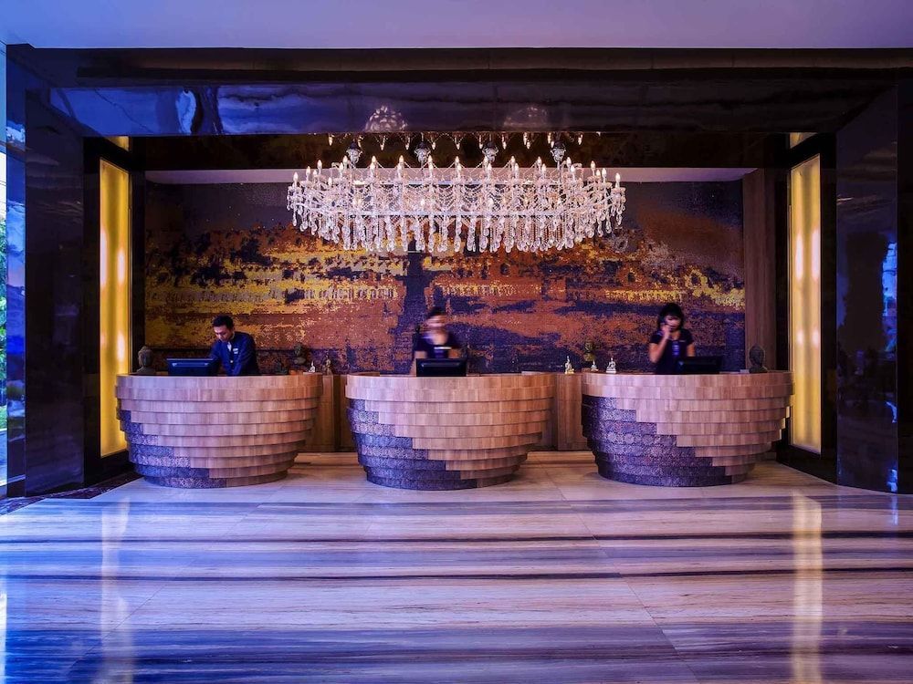 Grand Mercure Yogyakarta Adi Sucipto 1