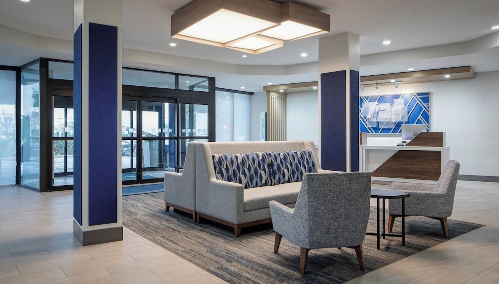 Holiday Inn Express DALLAS MEDICAL - MARKET CTR by IHG 2