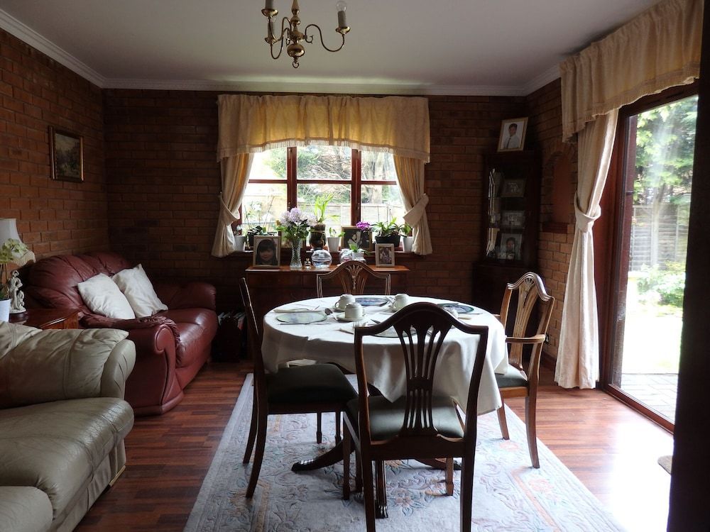 Hay Lane Lodge 1
