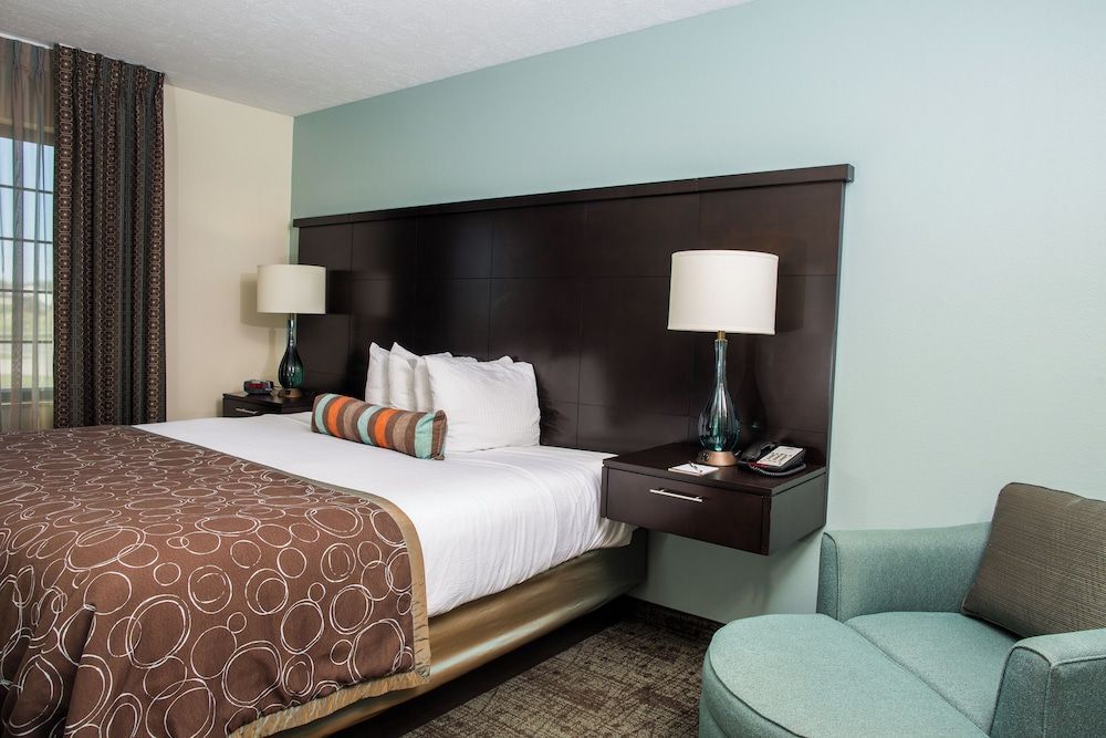 Staybridge Suites LINCOLN NORTHEAST by IHG 1