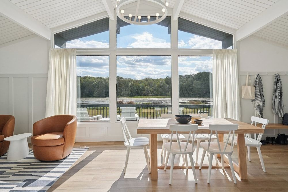 Lakelyn Lodge 1