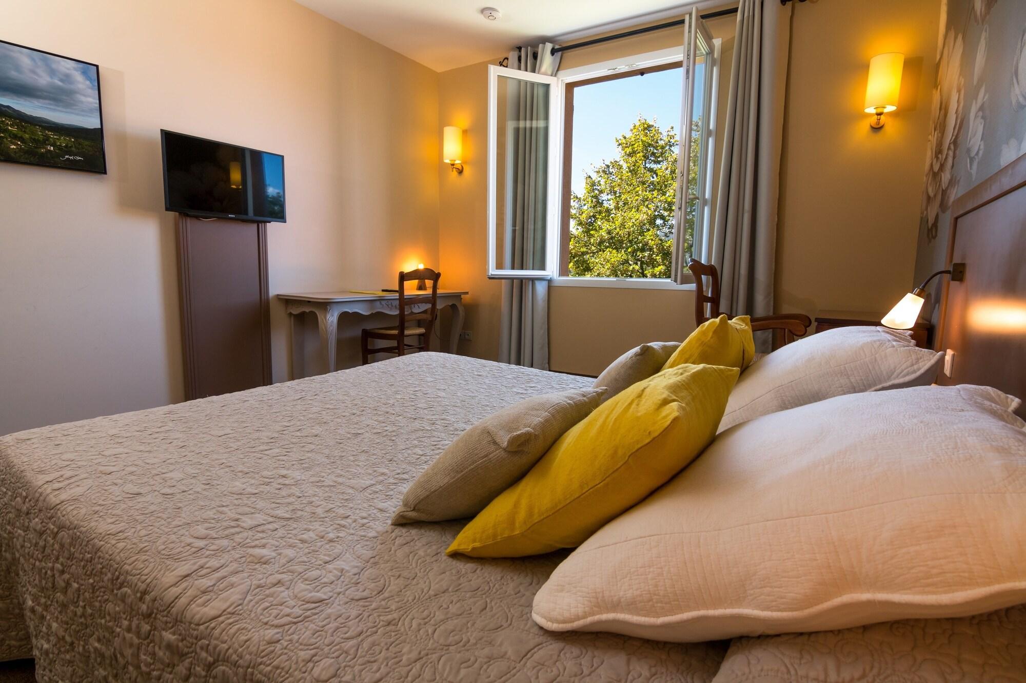 Hotel Les Restanques De Moustiers 1
