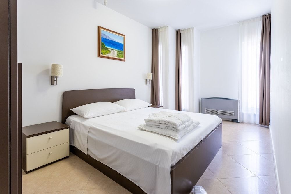Villa Keti apartments Pool & Wellness 2