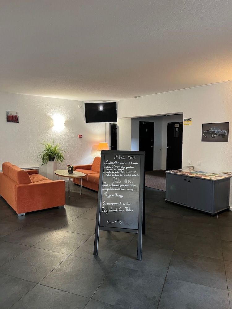 Logis Hôtel & Restaurant & Bar LE COTTAGE 2