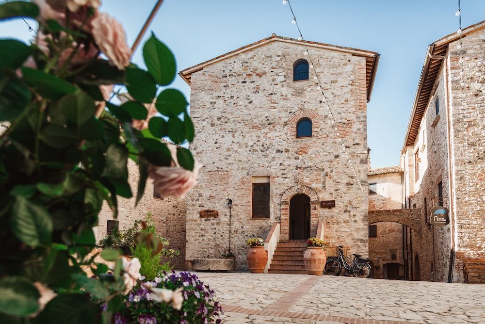 Borgo Petroro 1