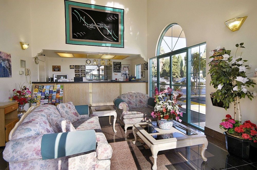 Days Inn by Wyndham Riverside Tyler Mall 2
