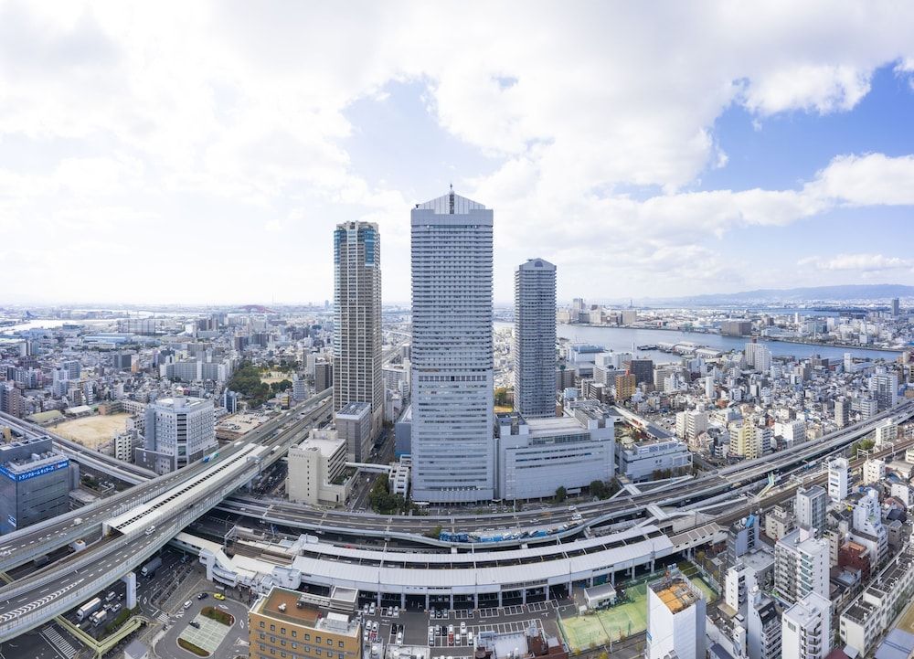 Art Hotel Osaka Bay Tower 1