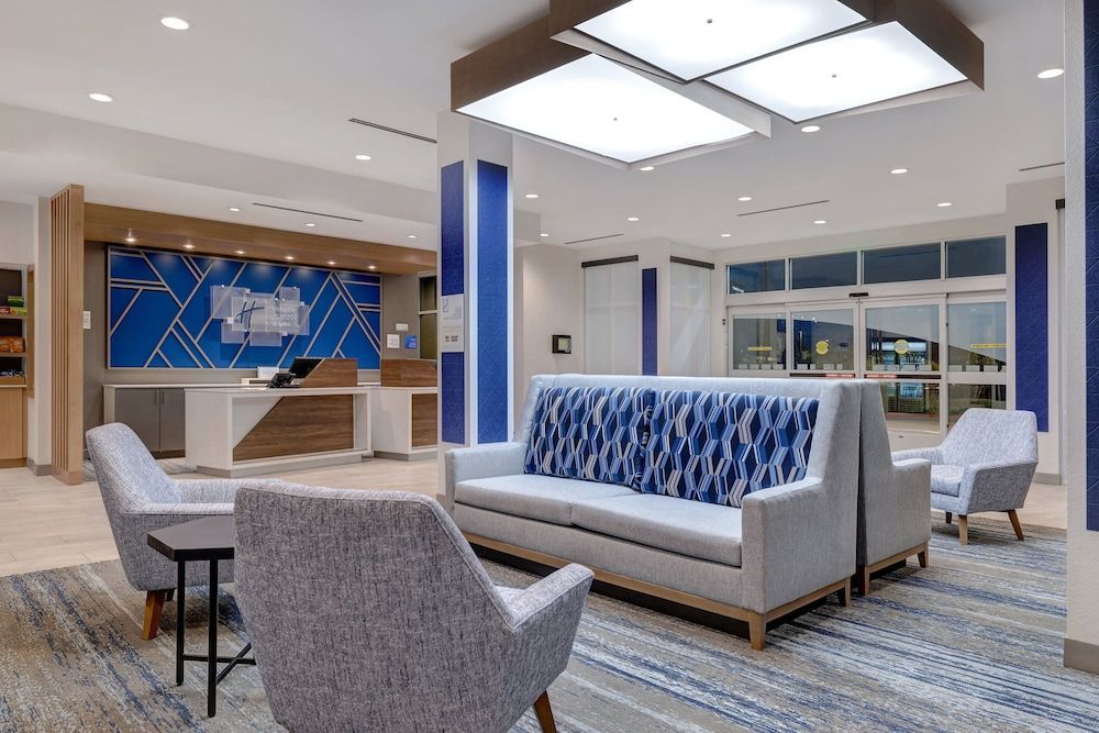 Holiday Inn Express & Suites ONTARIO - CHINO HILLS by IHG 2