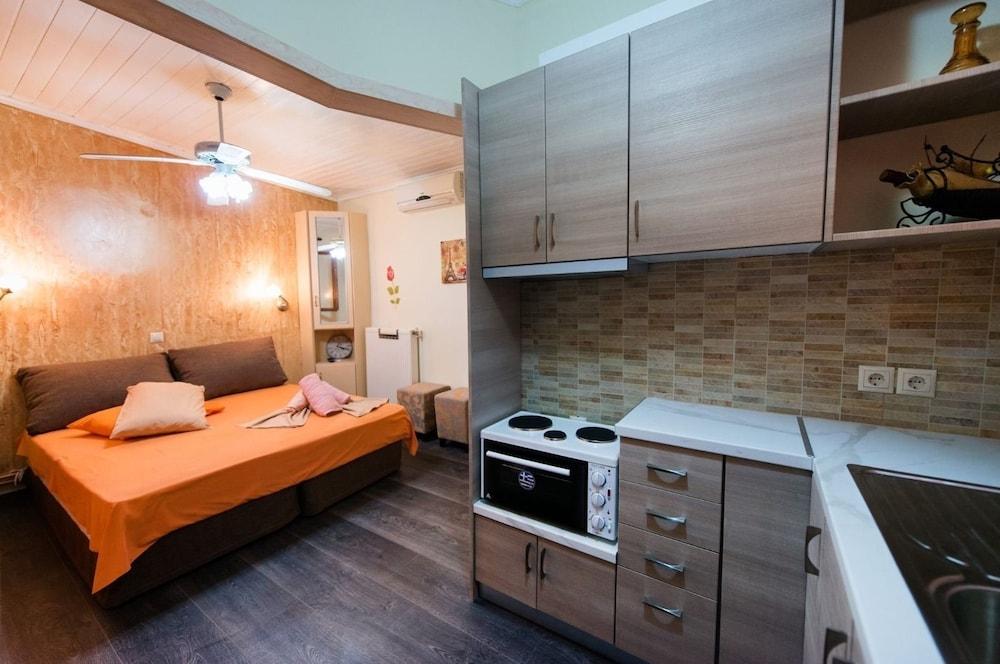 Villa Dimitris Apartments & Bungalows 2