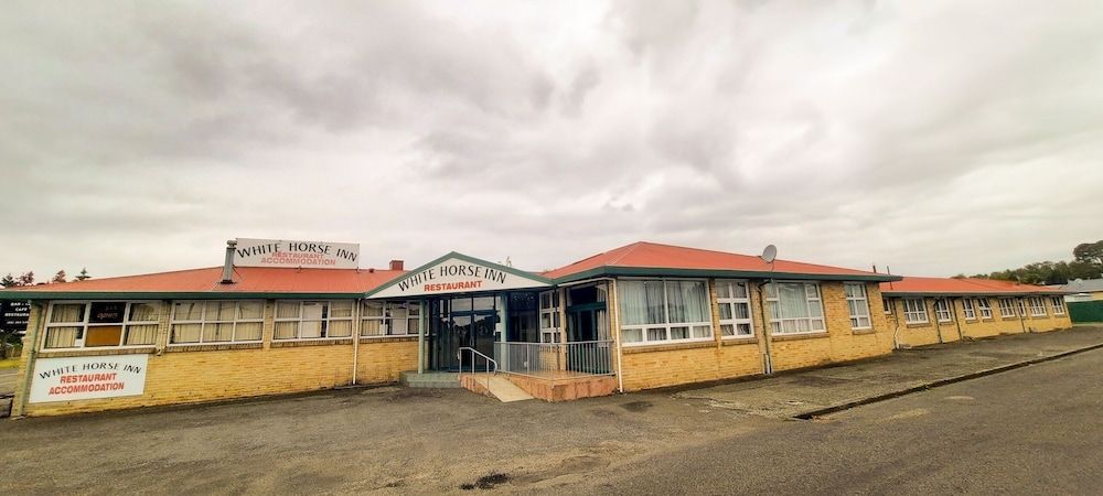 Whitehorse Inn 1