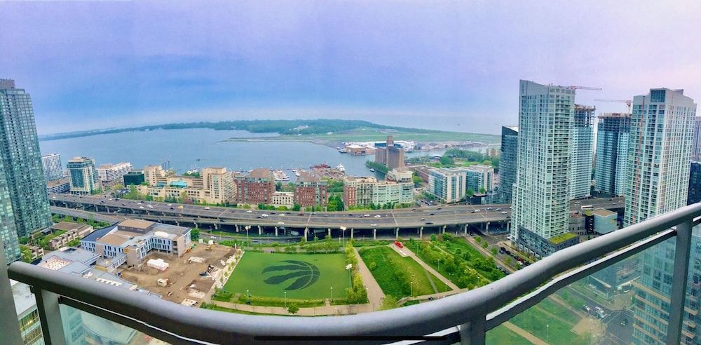 City Suites w Views 1