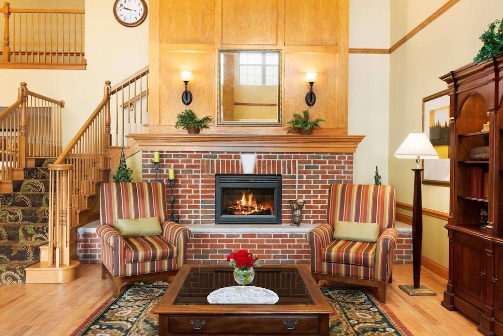 Country Inn & Suites by Radisson, Sycamore, IL 2