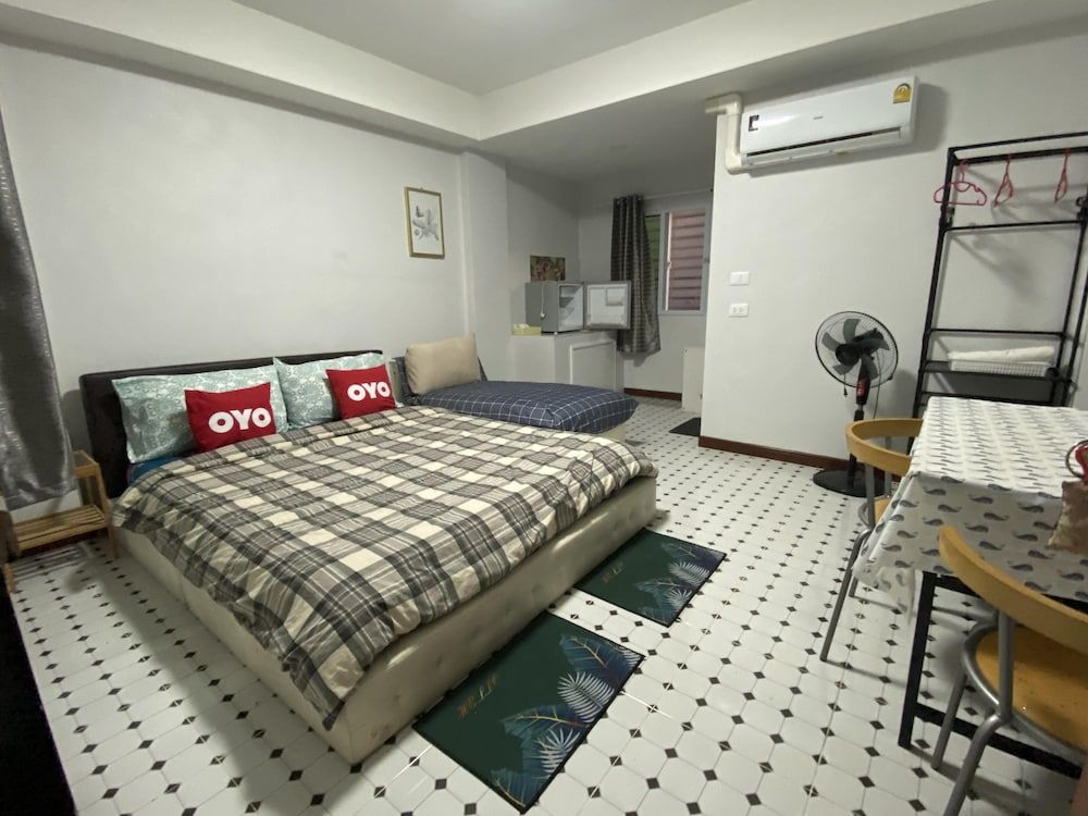 Sukhum Suvarnabhumi Airport Guest House 1