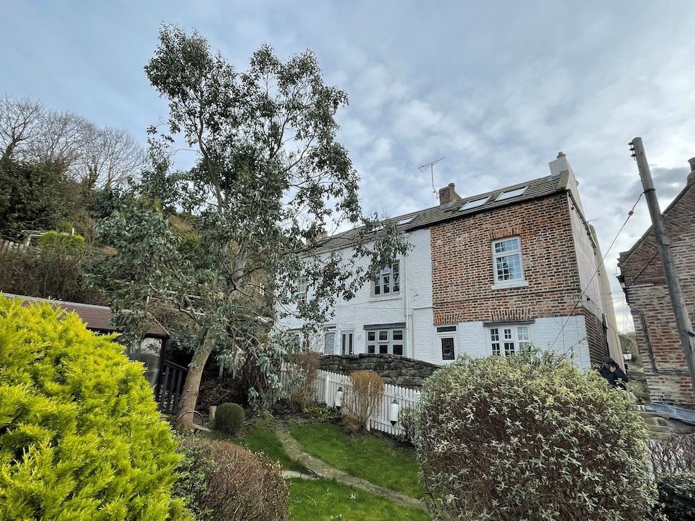 Demeter Cottage 1