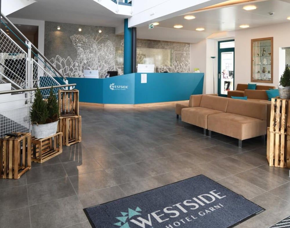 WESTSIDE Hotel 1