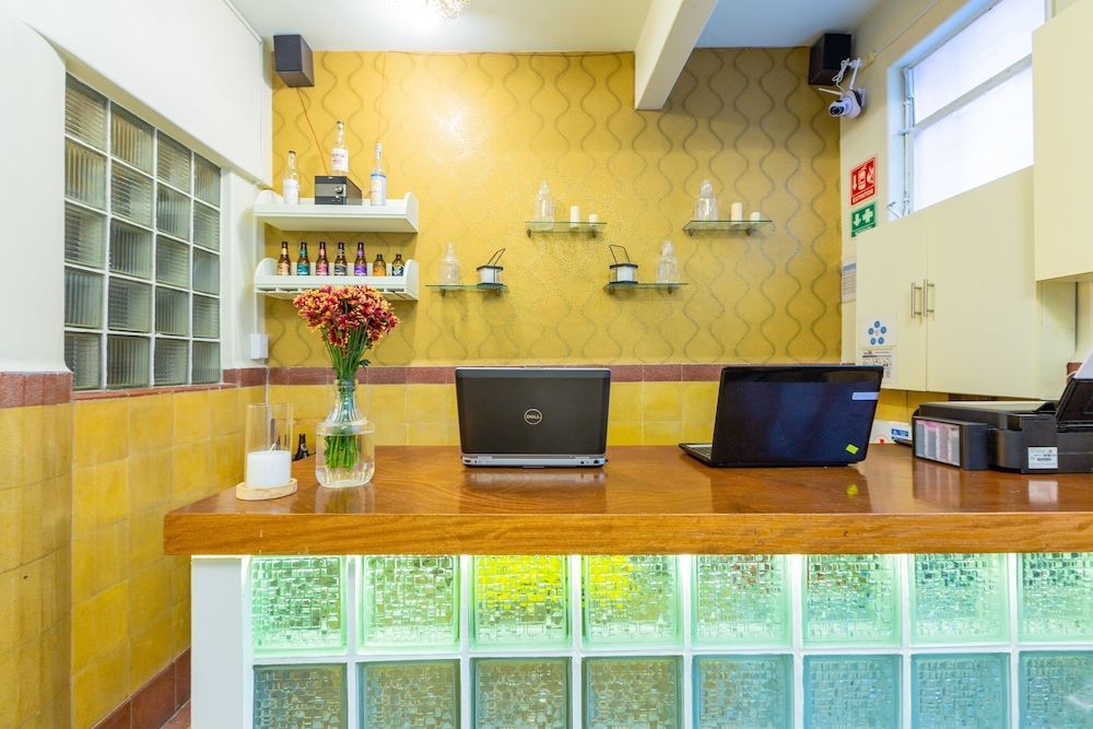 Mala Vecindad Beer Hotel 2