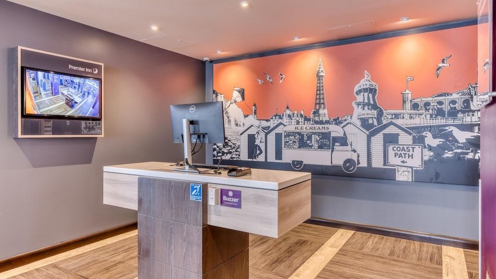 Premier Inn Torquay Harbour 2
