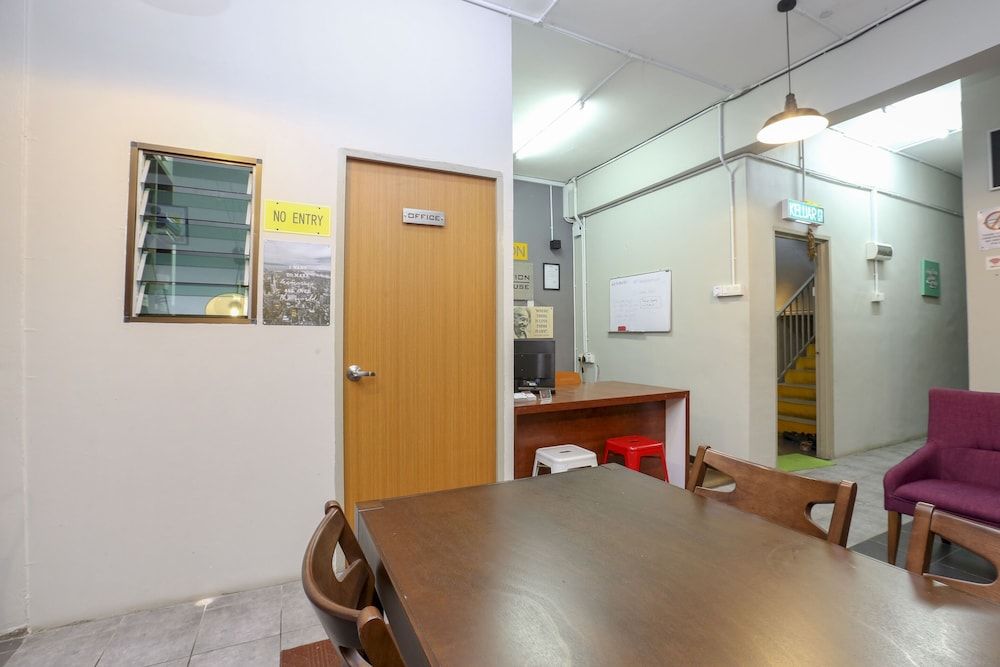 SPOT ON 89751 Bed Station Guest House - Hostel 2