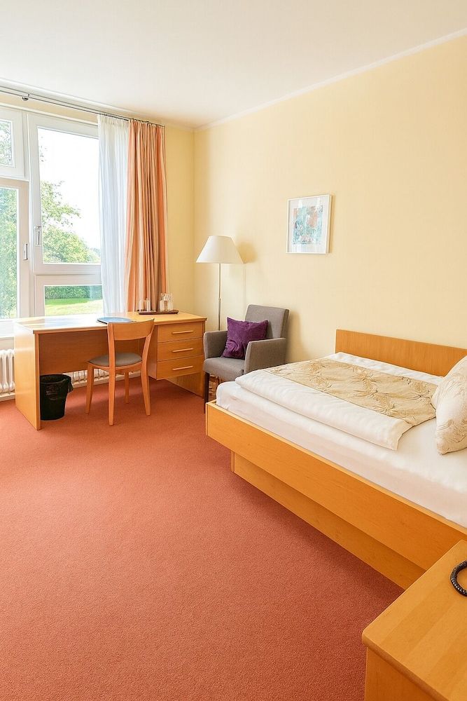 Schlosshotel Eyba 2