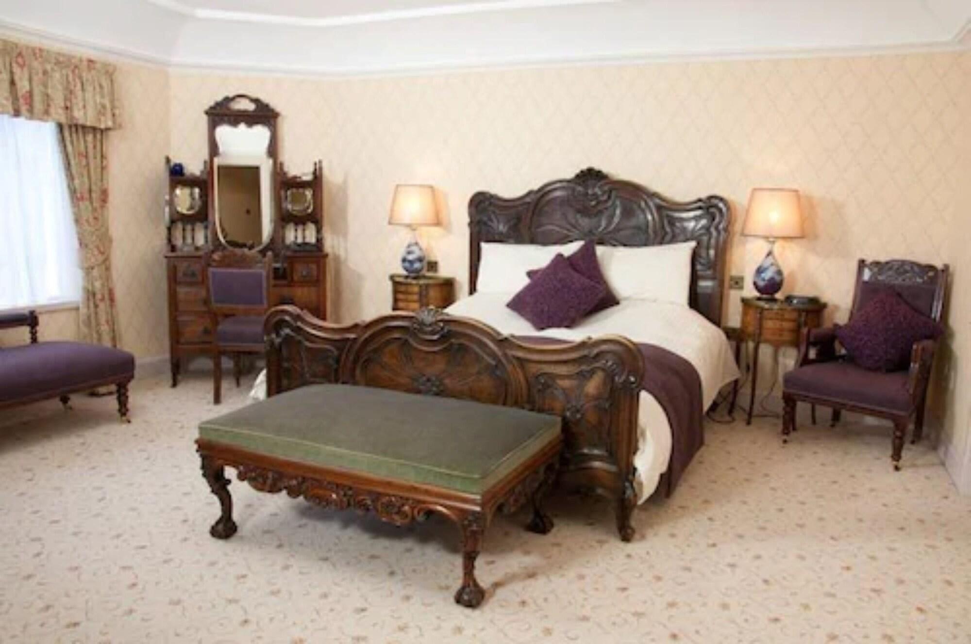 Lynnfield Hotel 1