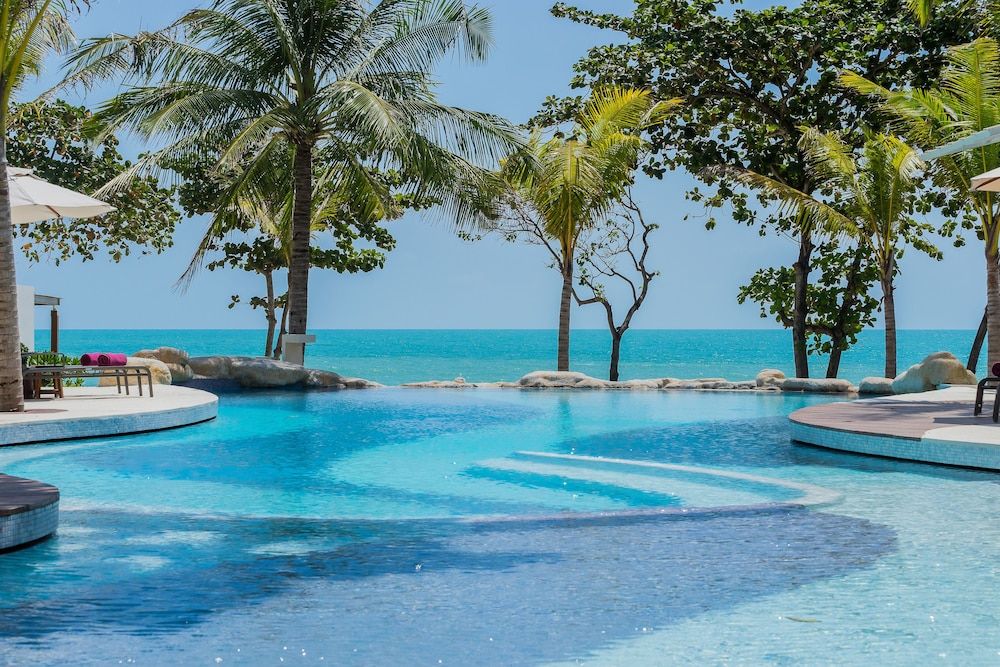 White Sand Samui Resort 1