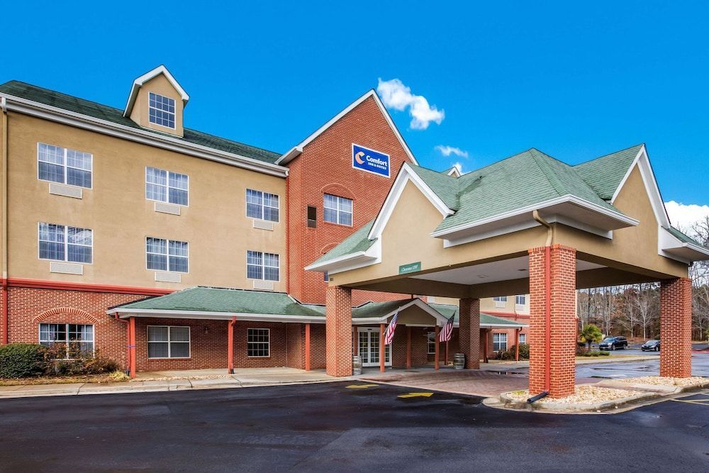Comfort Inn & Suites Fairburn - Atlanta Southwest 1