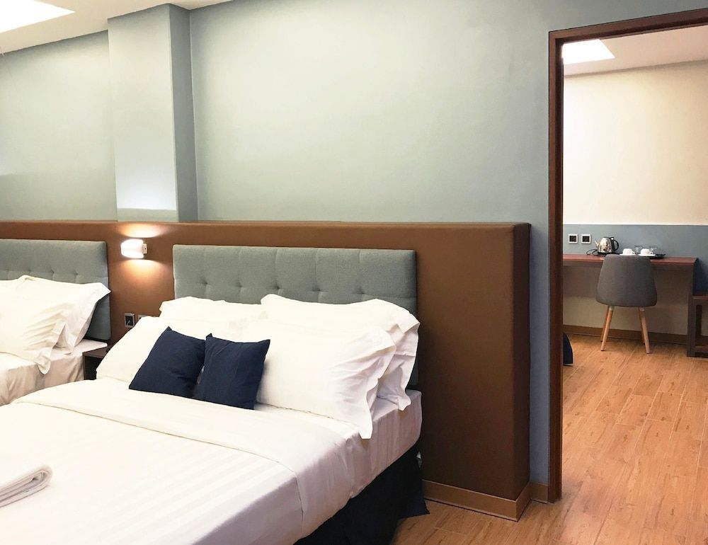 Henia Hotel 1