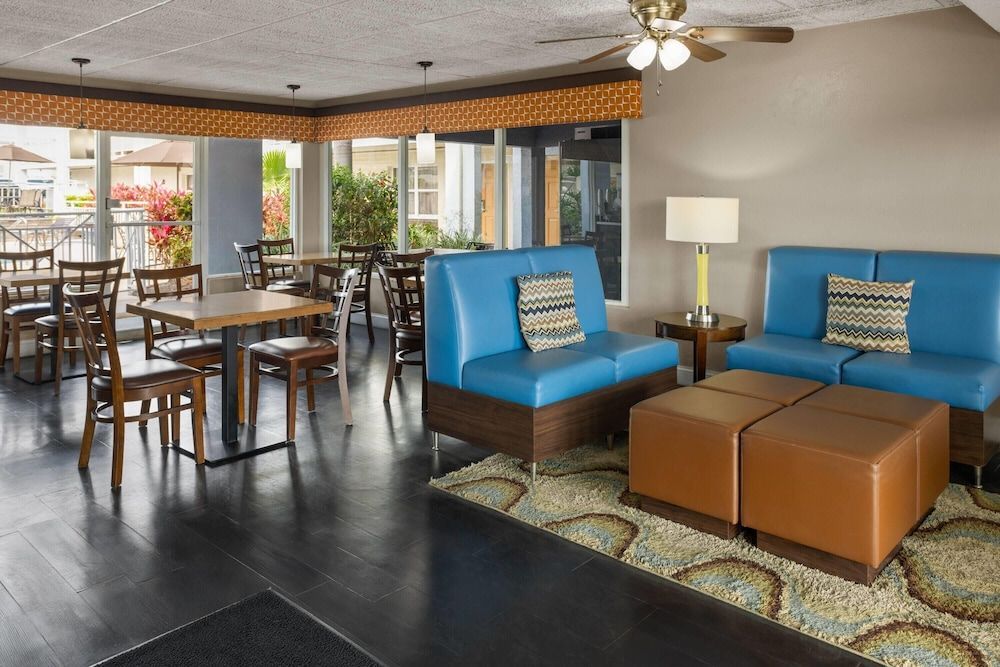 Super 8 by Wyndham Ellenton Bradenton Area 2