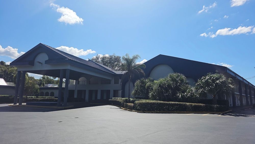 Days Inn by Wyndham Crystal River 1