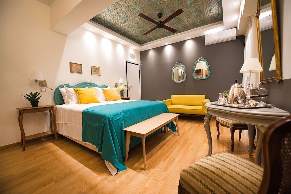 Rastoni Athens Suites near Acropolis at Tsatsou street 2