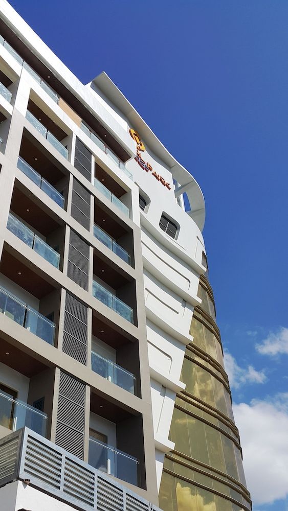 Central Park Reef Resort 1