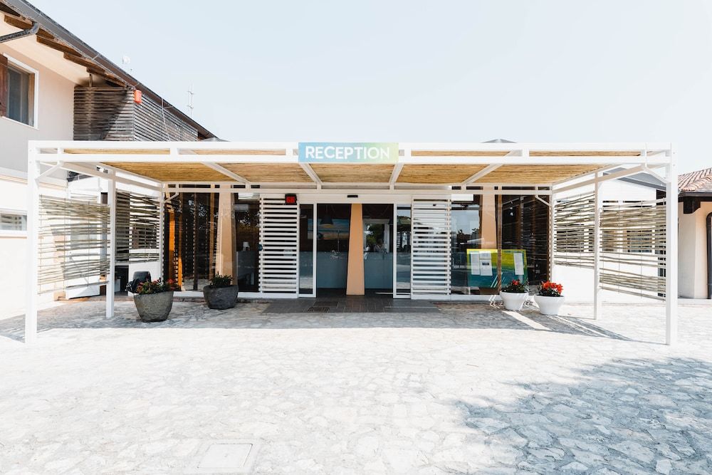 Natural Village Resort 2