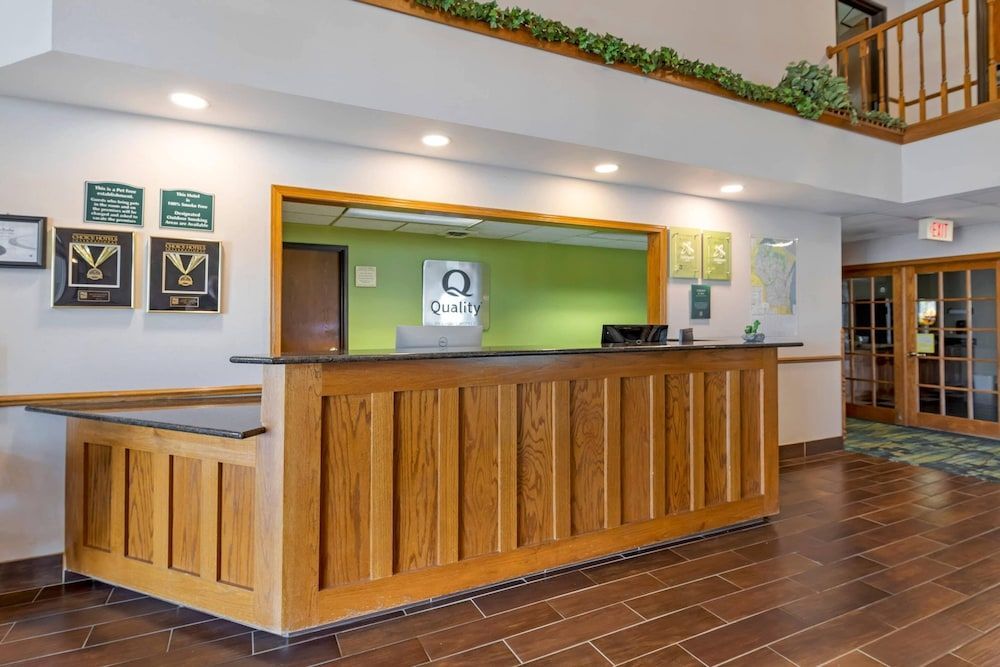 Quality Inn & Suites Stoughton - Madison South 2