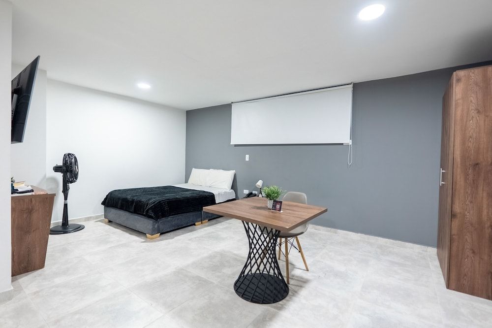 Xliving Host and Rooms 1