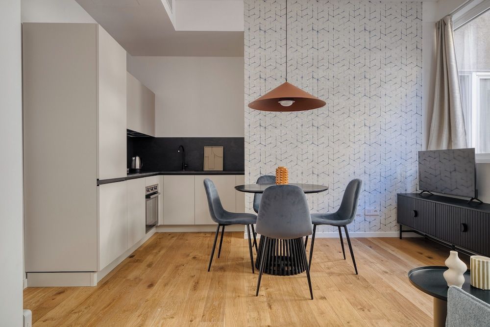 Modern 1-Bedroom Flat in Central Milan 1