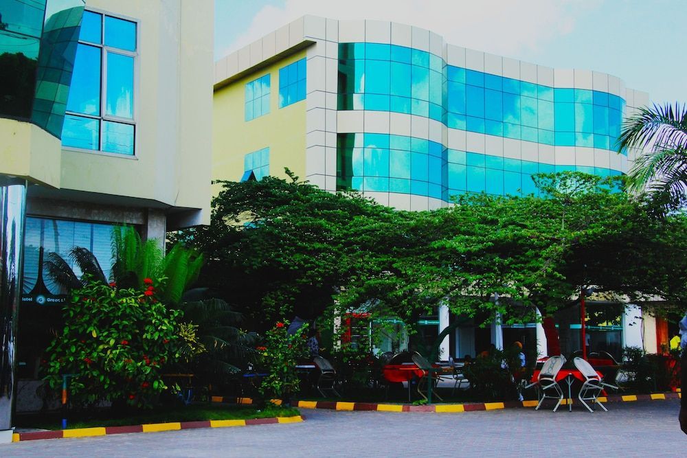 Greenlight Hotel 1