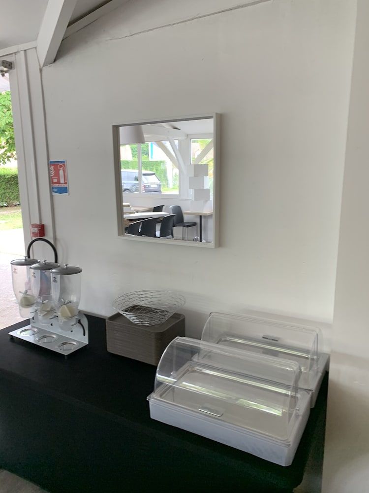 Budget Hotel Melun Sud - Dammarie Les Lys 2