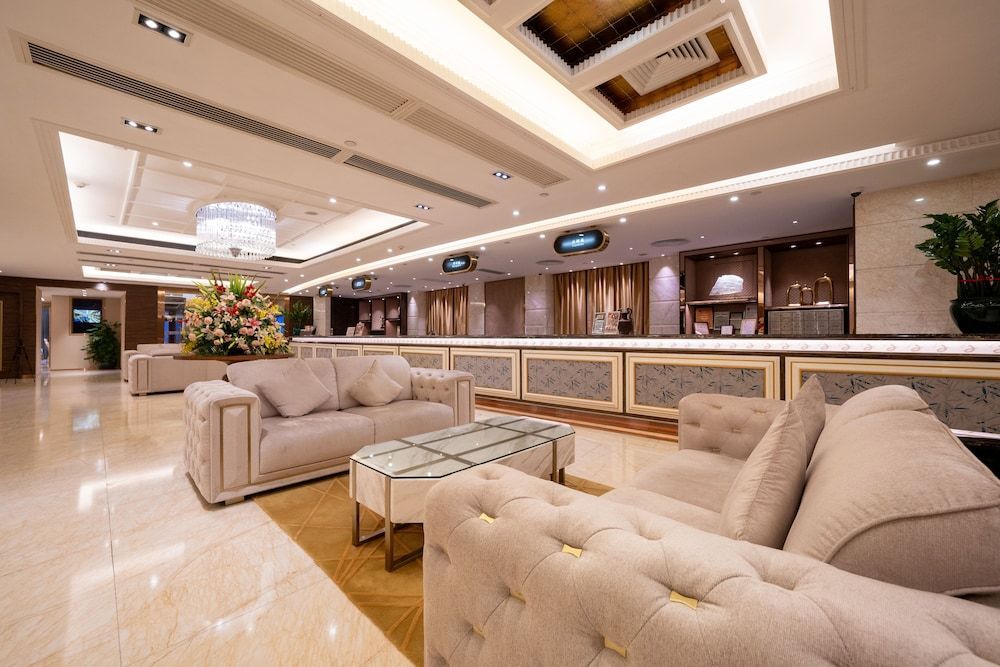Grand Dragon Hotel 1