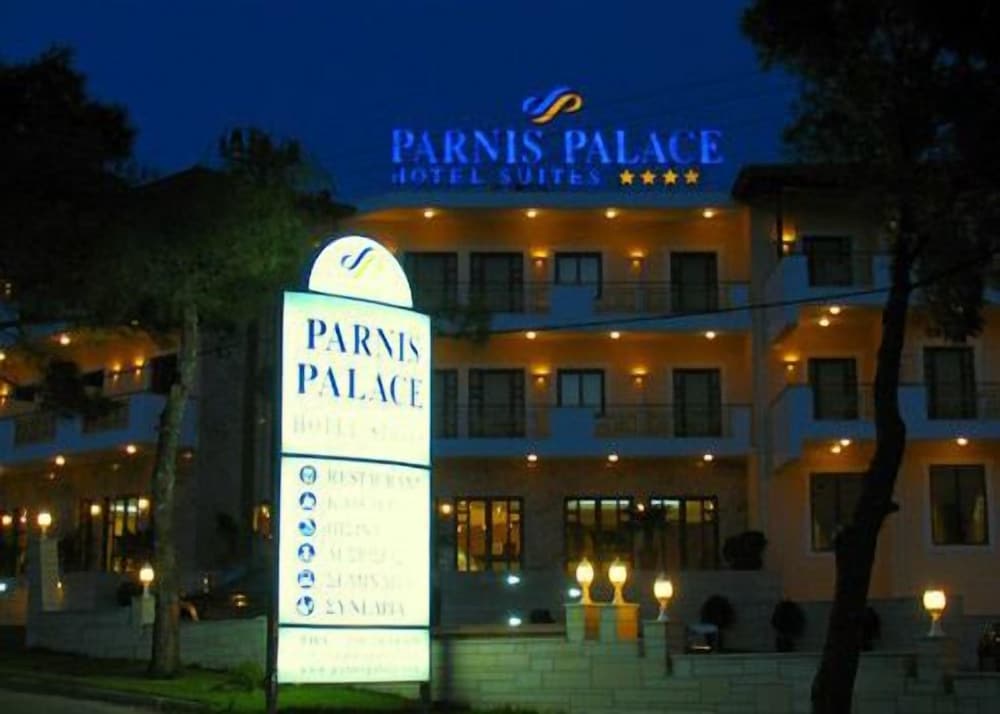 PARNIS PALACE Hotel Suites 2