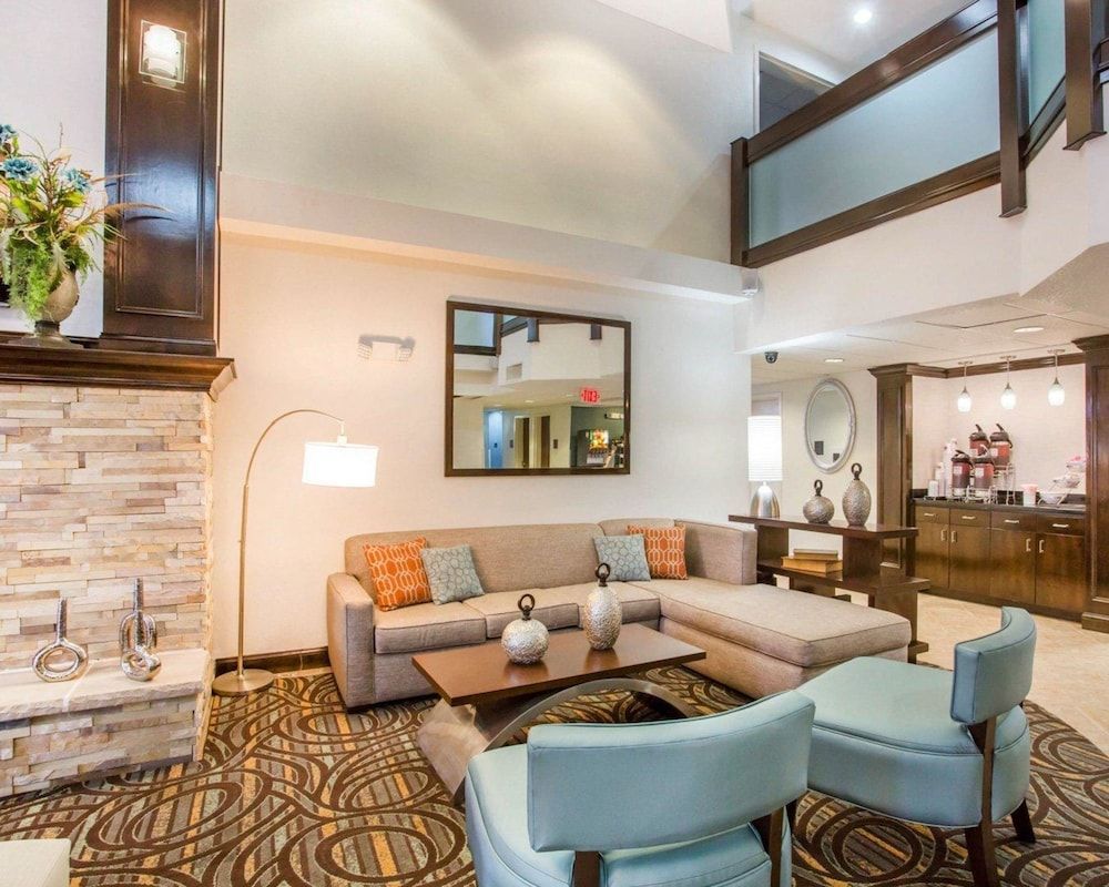 Comfort Suites Lebanon 2