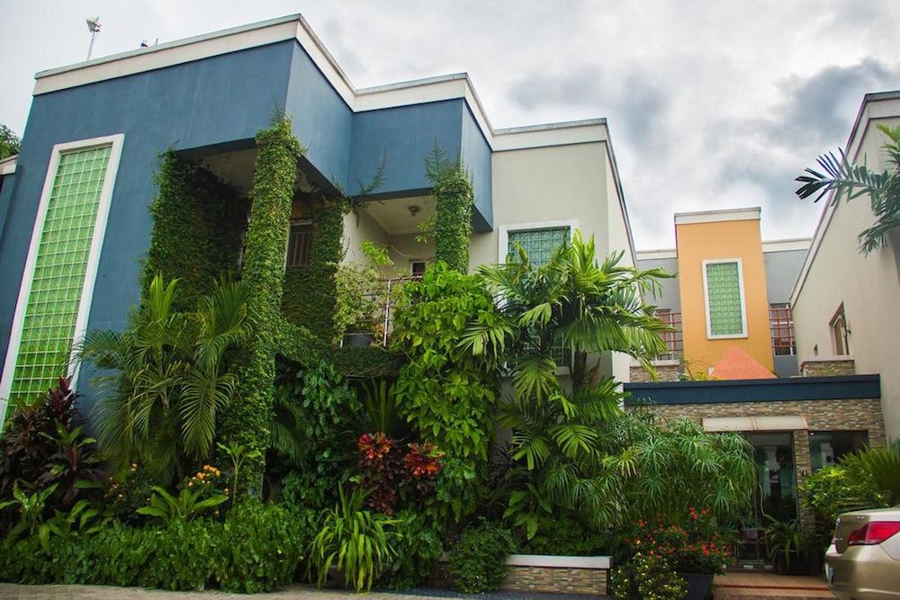 Crystal Court Lekki 1