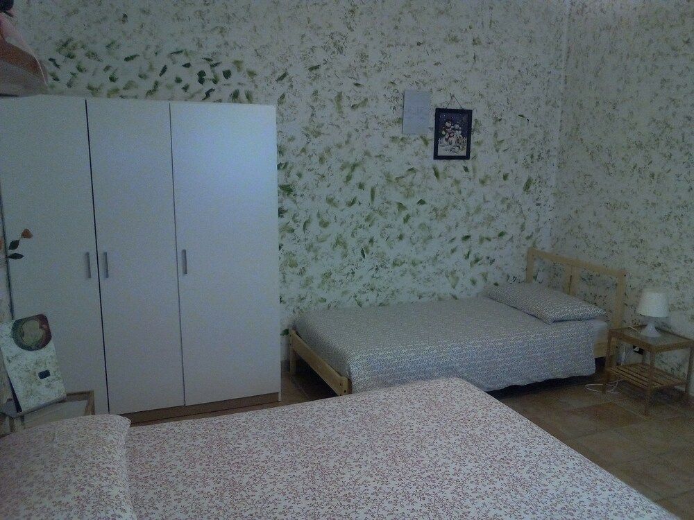 LA GROTTA Bed and Breakfast 2