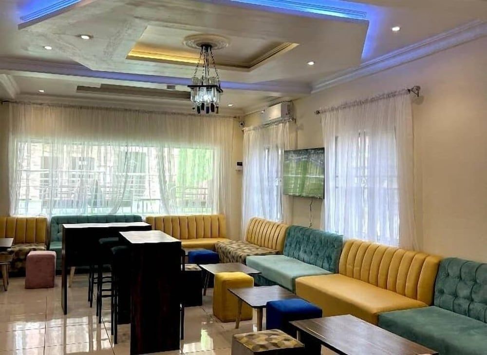 House 27 1