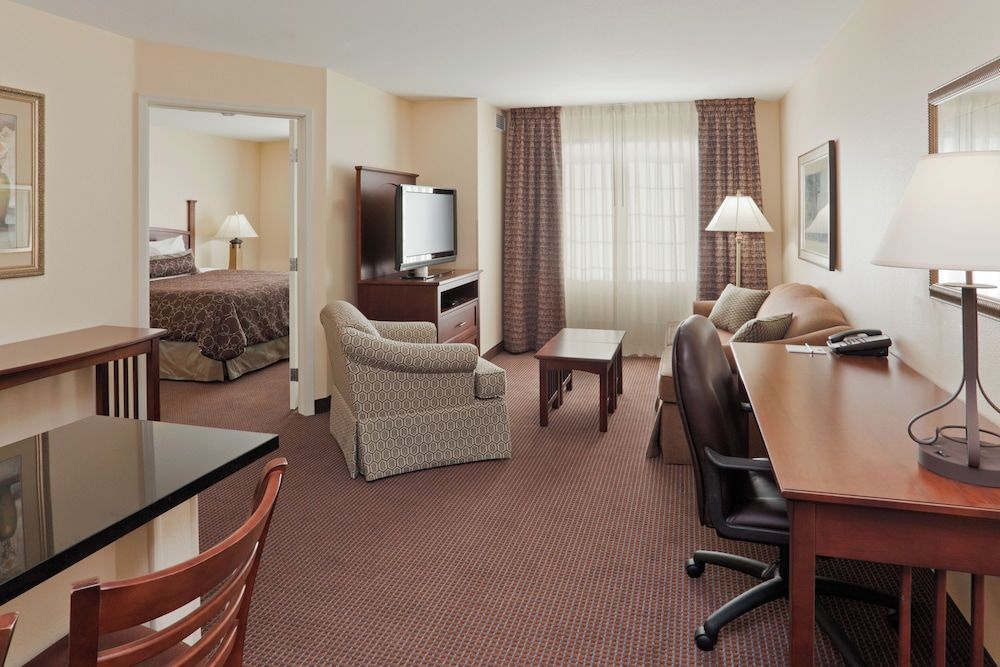 Staybridge Suites ROCKLIN - ROSEVILLE AREA by IHG 2